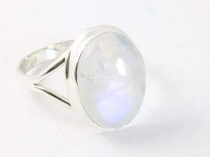 25526 Hoogglans zilveren ring met regenboog maansteen