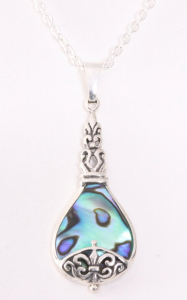 42544+HK Bewerkte zilveren hanger met abalone schelp aan ketting