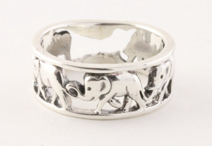 22468 Opengewerkte zilveren ring met olifanten