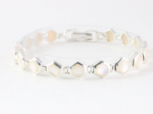 32355 Zilveren armband met parelmoer