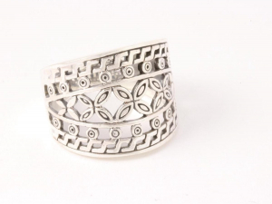 21866 Opengewerkte zilveren ring