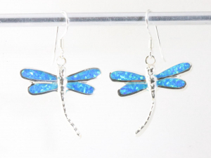 54868 Zilveren libelle oorbellen met Australische opaal