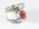 25247 Bewerkte zilveren ring met rode jaspis