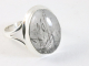 25522 Hoogglans zilveren ring met zwarte rutielkwarts