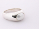 22042 Hoogglans zilveren ring met zoetwater parel
