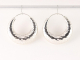 50649 Gehamerde zilveren oorringen - ø 32 mm.