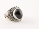 21543 Bewerkte zilveren ring met onyx