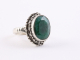22039 Bewerkte zilveren ring met smaragd