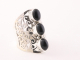 22510 Langwerpige opengewerkte zilveren ring met onyx