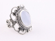 22775 Opengewerkte zilveren ring met blauwe chalcedoon