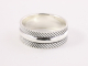 23018 Hoogglans zilveren ring met schuine ribbels