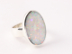 23125 Ovale hoogglans zilveren ring met welo opaal