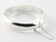 31106 Hoogglans zilveren bangle met kliksluiting