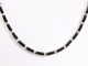 10549 Zilveren collier met onyx