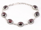 31767 Bewerkte zilveren armband met granaat