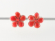 51696 Bloemvormige zilveren oorstekers met rode koraal