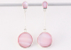 51886 Lange zilveren oorstekers met roze parelmoer