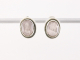 52732 Fijne ovale zilveren oorstekers met rozenkwarts