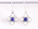 53680 Fijne opengewerkte zilveren oorbellen met lapis lazuli