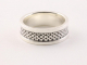 21888 Fijn bewerkte zilveren ring