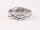 23452 Gevlochten zilveren ring