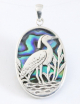 43528 Ovale zilveren hanger met kraanvogel op abalone schelp