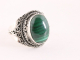 23901 Bewerkte zilveren ring met malachiet