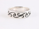 22377 Zilveren ring met fantasiegravering