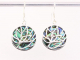 53243 Ronde zilveren lotus oorbellen op abalone schelp