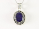 40689+HK Bewerkte zilveren hanger met blauwe saffier aan ketting