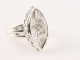 22998 Zware bewerkte zilveren ring met bergkristal