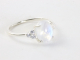 25546 Fijne zilveren ring met regenboog maansteen en witte topaas