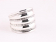 23127 Brede hoogglans zilveren ring met kabelpatronen