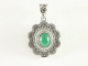 40831 Bewerkte zilveren hanger met groene onyx