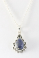 43246+HK Fijne bewerkte zilveren hanger met lapis lazuli aan ketting