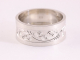23893 Brede zilveren ring met fantasiegravering