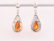 52622 Opengewerkte zilveren oorstekers met amber
