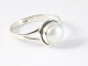25649 Fijne ronde zilveren ring met parel